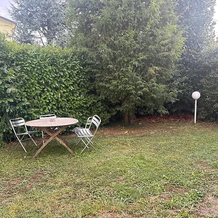 Casa Bianca Con Giardino A Di Formigine Apartman *