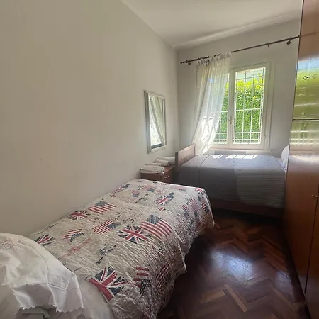 Casa Bianca Con Giardino A Di Formigine